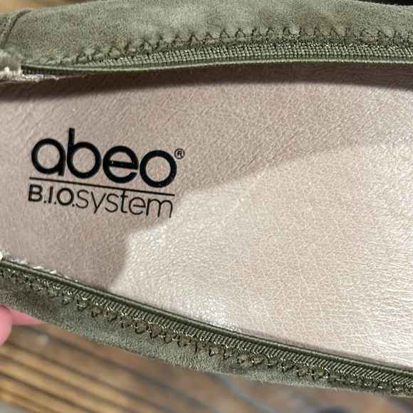 Abeo Tessa Khaki Suede Flats for Everyday Comfort - Picture 2 of 7